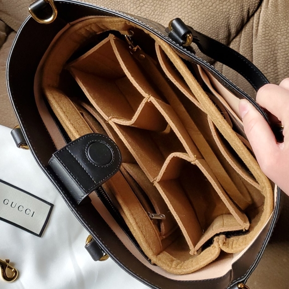 Gucci supreme bee small monogrammed tote - Picture 12 of 16